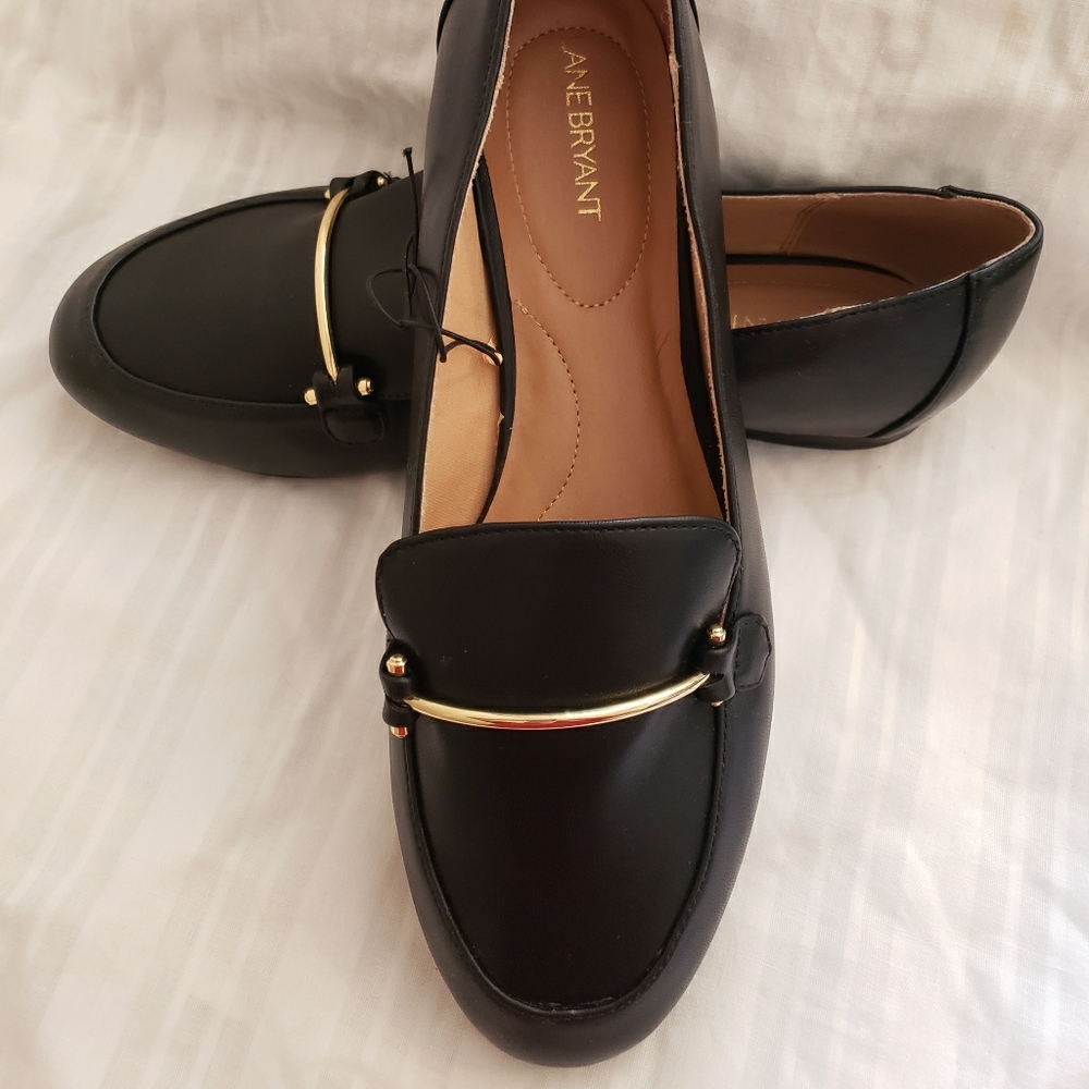 Black faux leather women's loafers